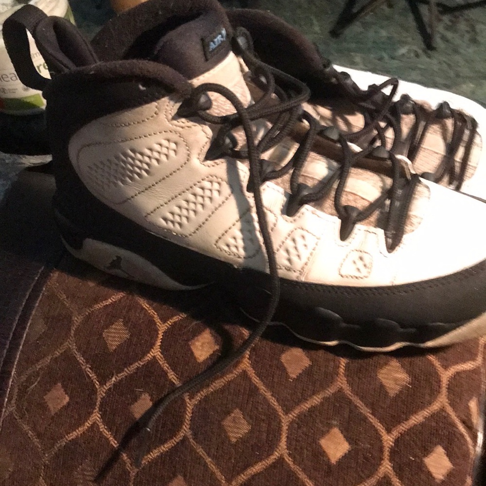 Nike Jordan’s like new worn twice